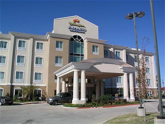 Holiday Inn Express Hotel & Suites Sherman Highway 75 By Ihg Exterior photo