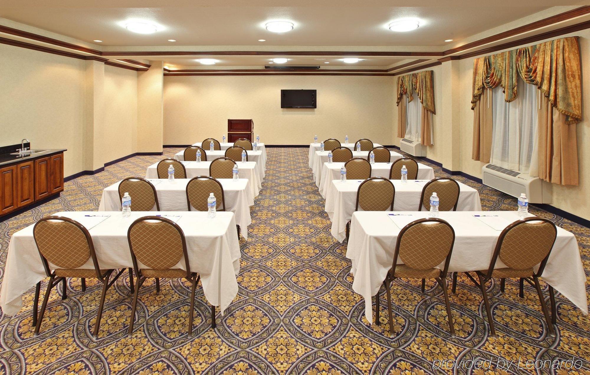 Holiday Inn Express Hotel & Suites Sherman Highway 75 By Ihg Facilities photo